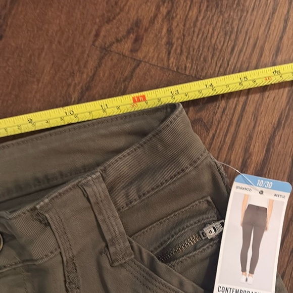 Joie Olive Skinny Jeans​ - Picture 8 of 12